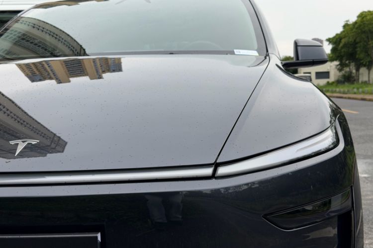 Used Tesla Model Y 2025 Long-Range All-Wheel Drive First Edition Left Front Headlight