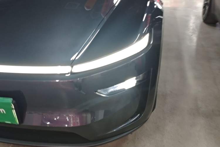 Used Tesla Model Y 2025 Long-Range All-Wheel Drive First Edition Left Front Headlight