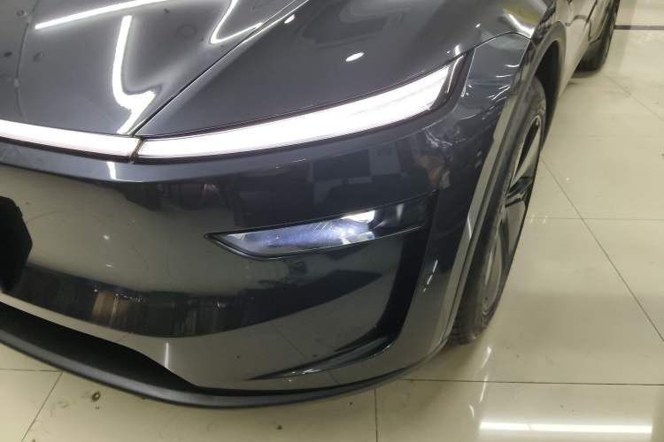 Used Tesla Model Y 2025 Rear-Wheel-Drive Version Left Front Headlight
