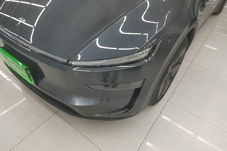 Used Tesla Model Y 2025 Rear-Wheel Drive First Edition Left Front Headlight