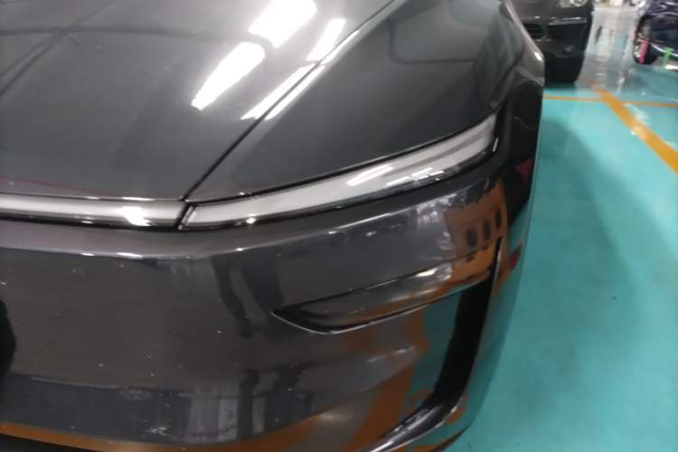 Used Tesla Model Y 2025 Rear-Wheel Drive First Edition Left Front Headlight