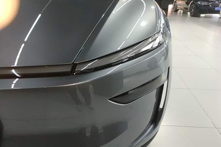 Used Tesla Model Y 2025 Rear-Wheel-Drive Version Left Front Headlight