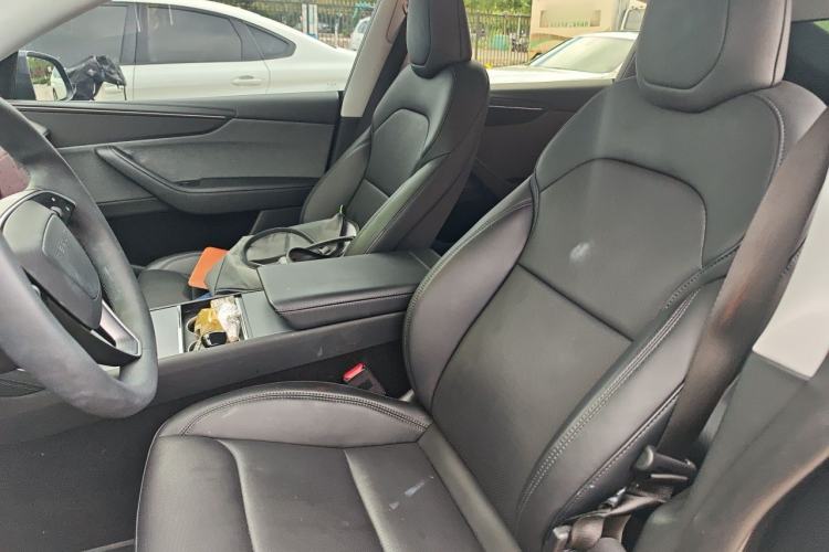 Used Tesla Model Y 2025 Rear-Wheel-Drive Version Left Front Seat