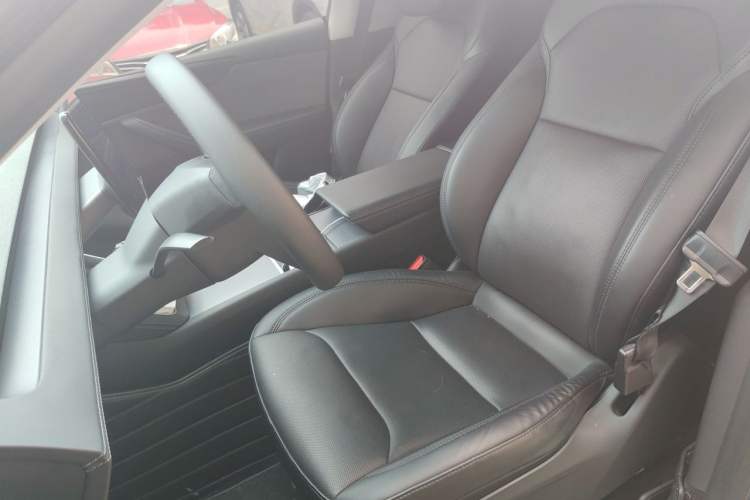 Used Tesla Model Y 2025 Rear-Wheel-Drive Version Left Front Seat