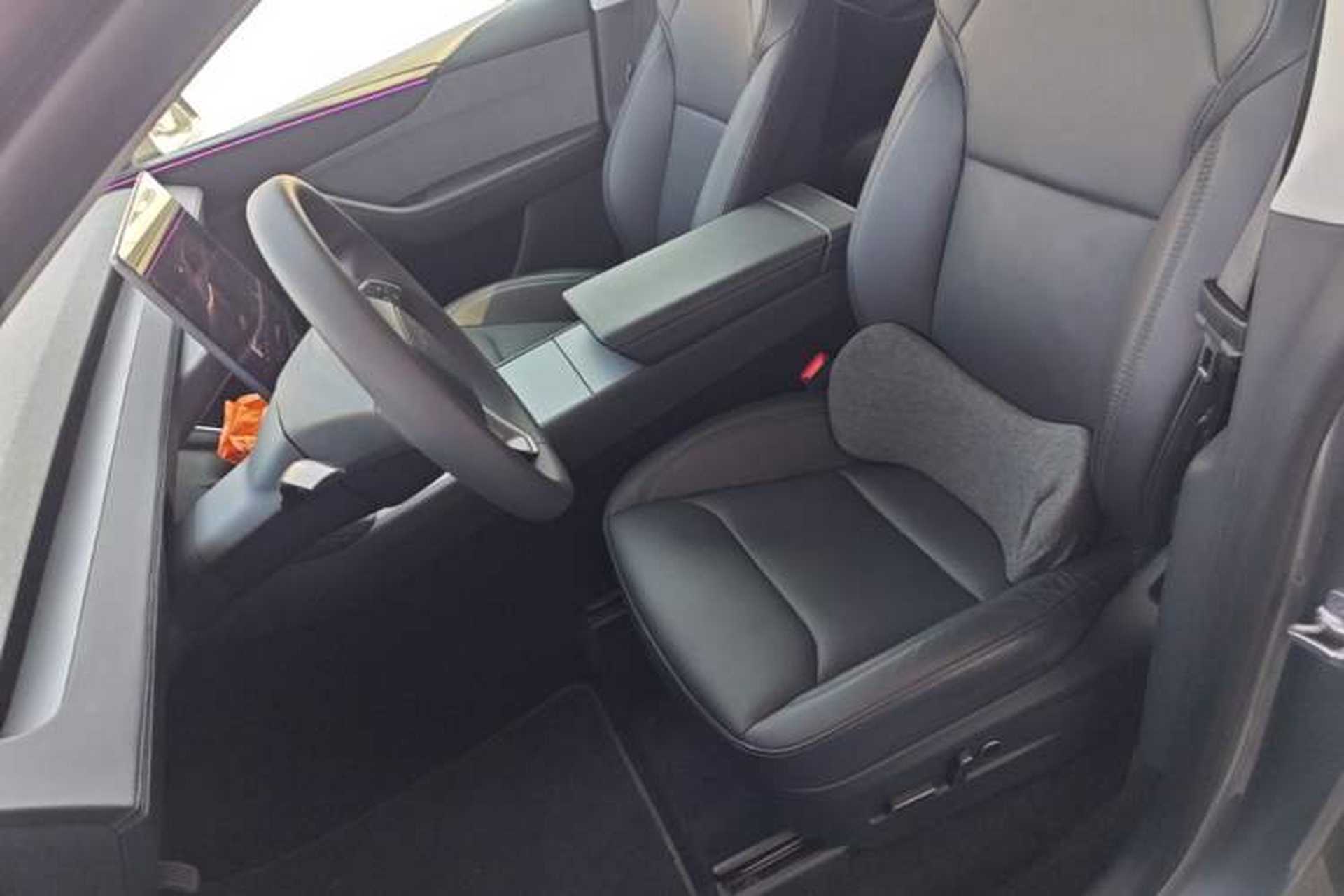 Used Tesla Model Y 2025 Rear-Wheel-Drive Version Left Front Seat