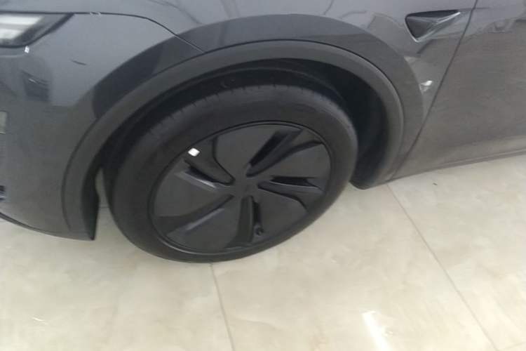 Used Tesla Model Y 2025 Rear-Wheel-Drive Version Left Front Wheel Hub