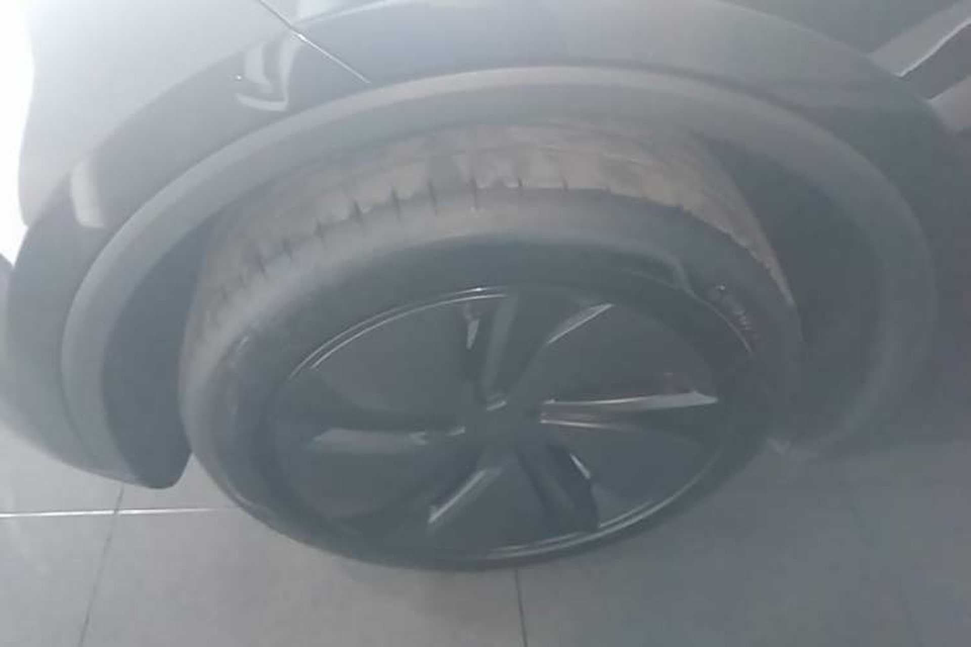Used Tesla Model Y 2025 Rear-Wheel-Drive Version Left Front Wheel Hub