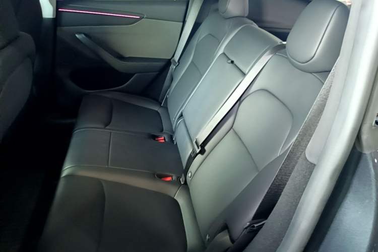 Used Tesla Model Y 2025 Rear-Wheel-Drive Version Left Rear Seat