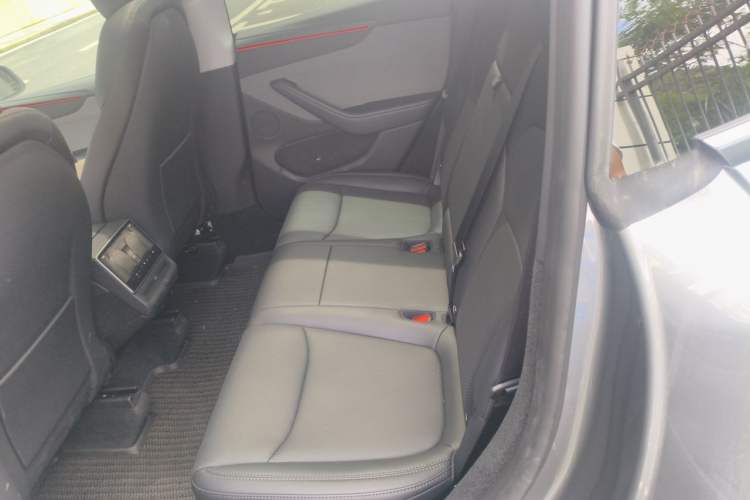 Used Tesla Model Y 2025 Rear-Wheel-Drive Version Left Rear Seat
