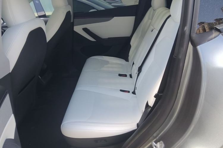 Used Tesla Model Y 2025 Rear-Wheel-Drive Version Left Rear Seat