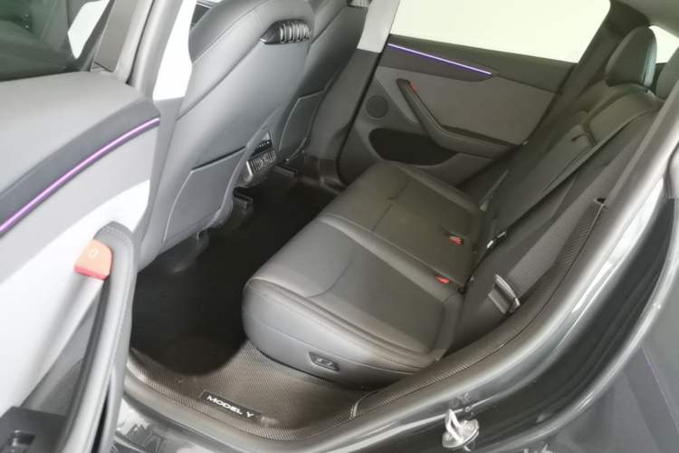 Used Tesla Model Y 2025 Rear-Wheel-Drive Version Left Rear Seat