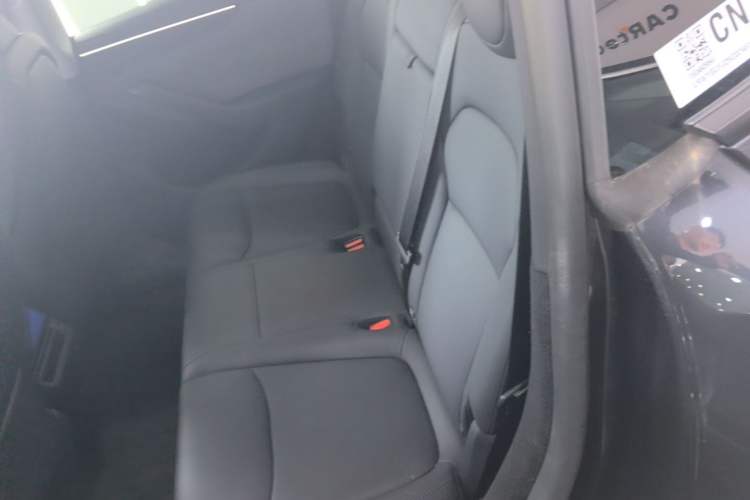 Used Tesla Model Y 2025 Rear-Wheel-Drive Version Left Rear Seat