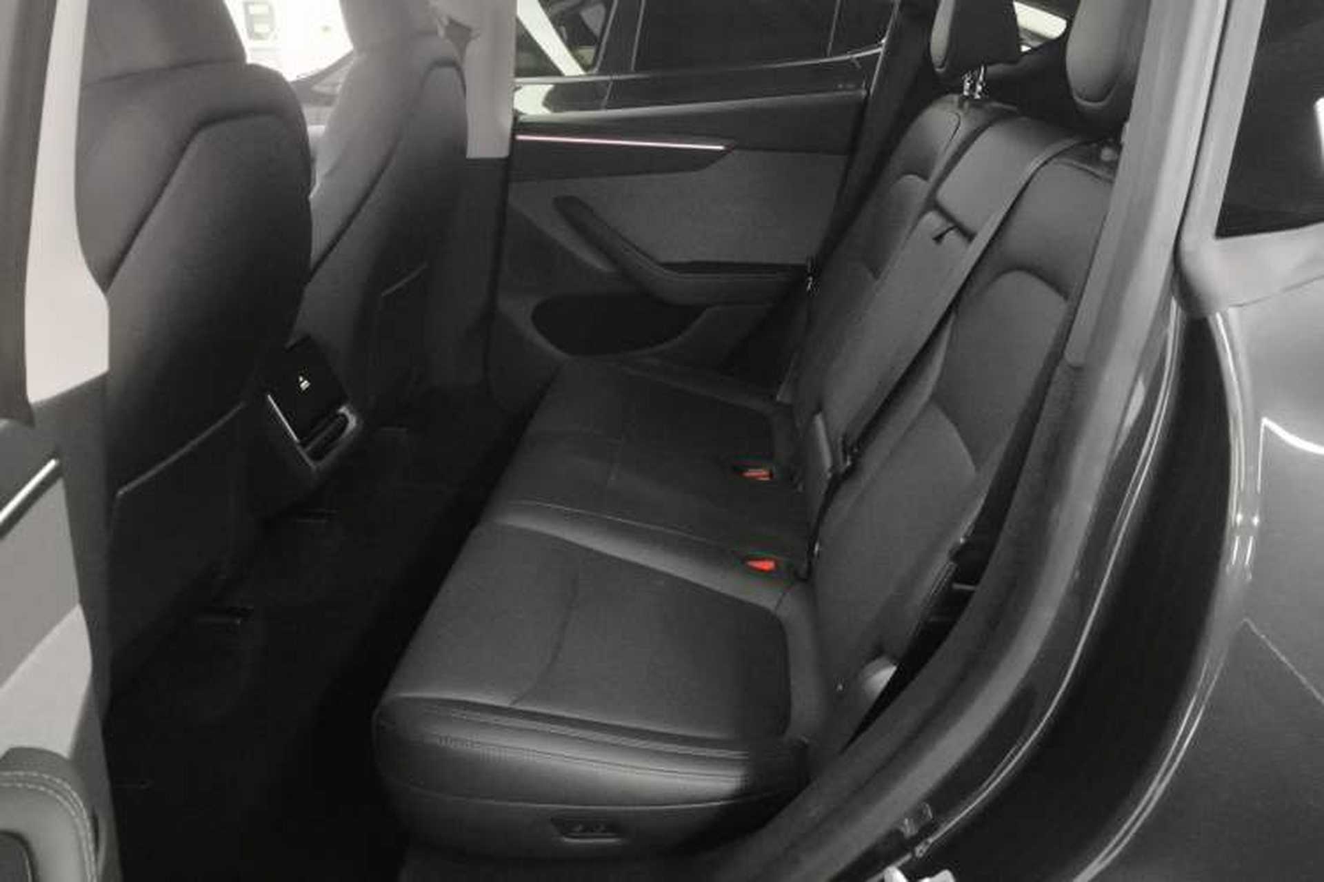 Used Tesla Model Y 2025 Rear-Wheel-Drive Version Left Rear Seat