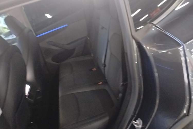 Used Tesla Model Y 2025 Rear-Wheel-Drive Version Left Rear Seat