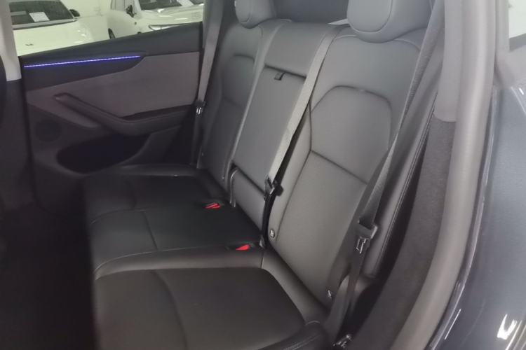 Used Tesla Model Y 2025 Rear-Wheel-Drive Version Left Rear Seat