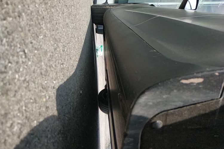 Used Tesla Model Y 2025 Rear-Wheel-Drive Version Left Side Sill