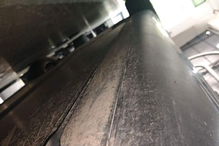 Used Tesla Model Y 2025 Long-Range All-Wheel Drive First Edition Left Side Sill