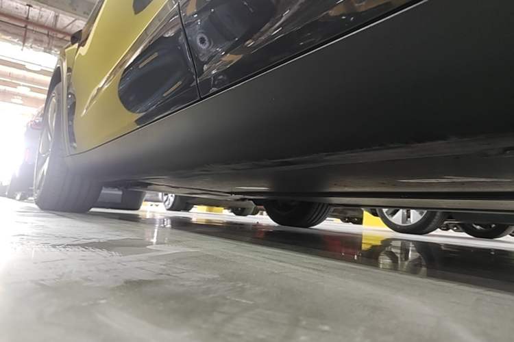 Used Tesla Model Y 2025 Long-Range All-Wheel Drive First Edition Left Side Sill