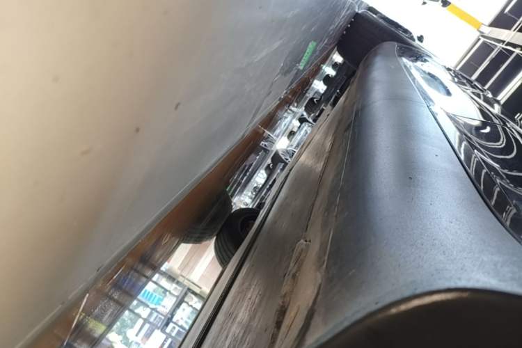 Used Tesla Model Y 2025 Rear-Wheel Drive First Edition Left Side Sill
