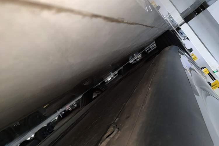 Used Tesla Model Y 2025 Long-Range All-Wheel-Drive Version Left Side Sill
