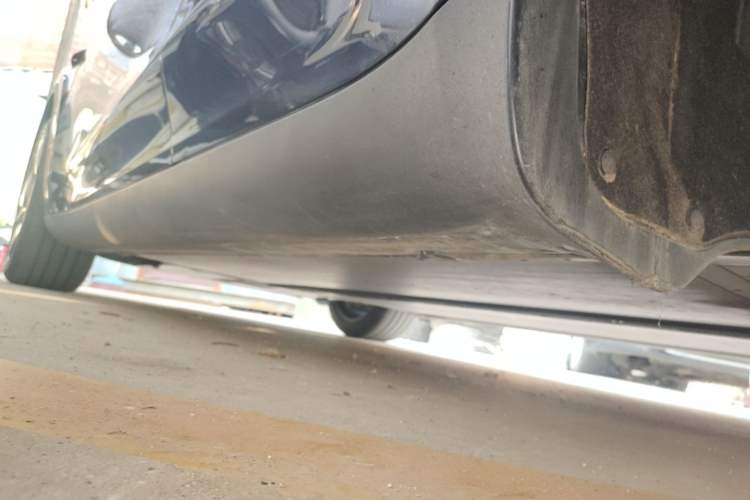 Used Tesla Model Y 2025 Rear-Wheel-Drive Version Left Side Sill