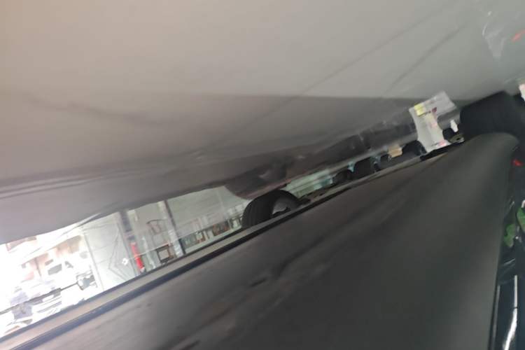 Used Tesla Model Y 2025 Rear-Wheel-Drive Version Left Side Sill