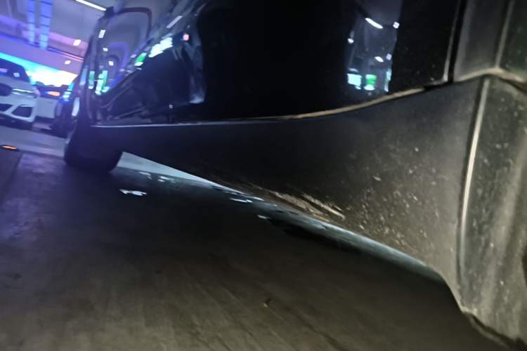 Used Tesla Model Y 2025 Rear-Wheel-Drive Version Left Side Sill