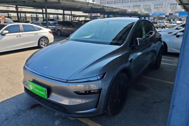 Used Tesla Model Y 2025 Rear-Wheel-Drive Version