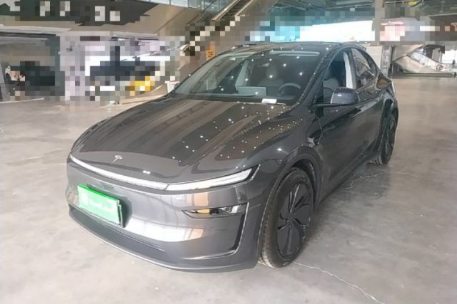 Used Tesla Model Y 2025 Rear-Wheel Drive First Edition