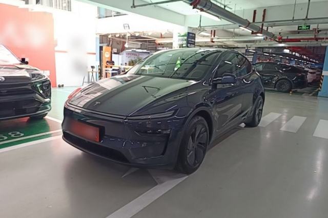 Used Tesla Model Y 2025 Rear-Wheel-Drive Version