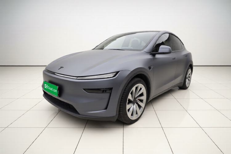 Tesla Model Y 2025 Long-Range All-Wheel Drive First Edition