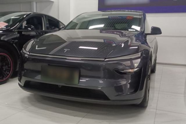 Used Tesla Model Y 2025 Rear-Wheel Drive First Edition