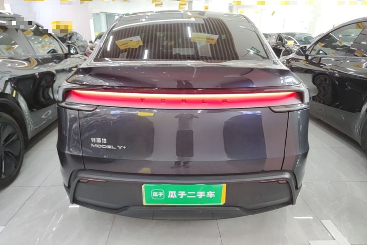 Used Tesla Model Y 2025 Long-Range All-Wheel-Drive Version Rear