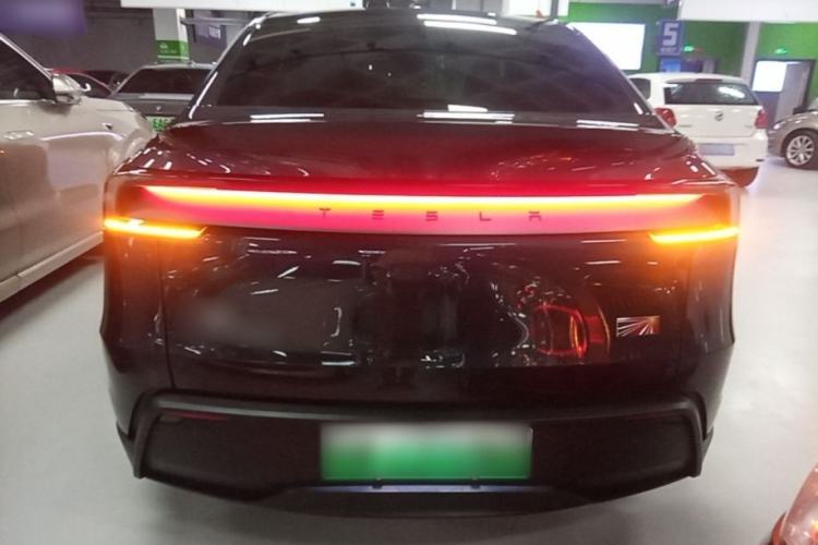 Used Tesla Model Y 2025 Long-Range All-Wheel Drive First Edition Rear