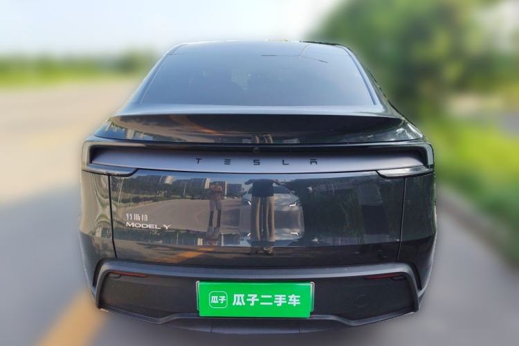 Used Tesla Model Y 2025 Rear-Wheel-Drive Version Rear