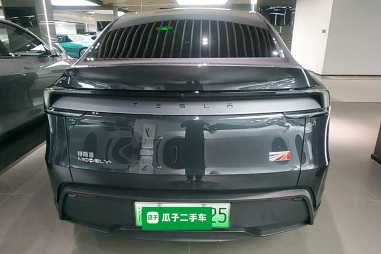 Used Tesla Model Y 2025 Long-Range All-Wheel-Drive Version Rear
