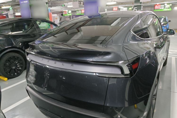 Used Tesla Model Y 2025 Rear-Wheel-Drive Version Rear