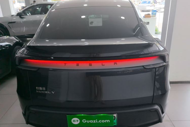 Used Tesla Model Y 2025 Rear-Wheel-Drive Version Rear