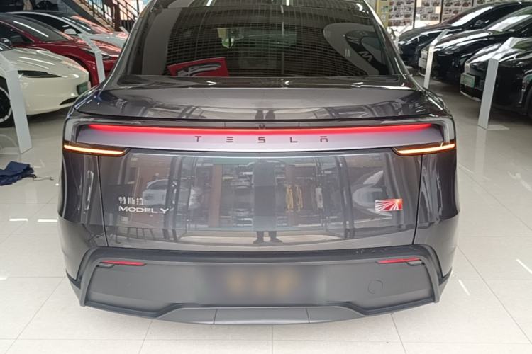 Used Tesla Model Y 2025 Long-Range All-Wheel Drive First Edition Rear