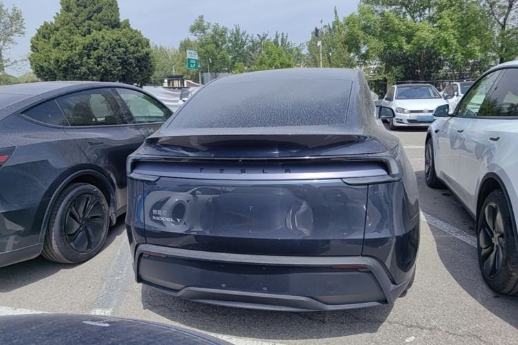 Used Tesla Model Y 2025 Rear-Wheel-Drive Version Rear