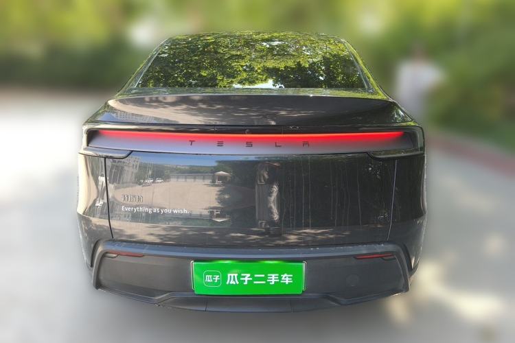 Used Tesla Model Y 2025 Rear-Wheel-Drive Version Rear