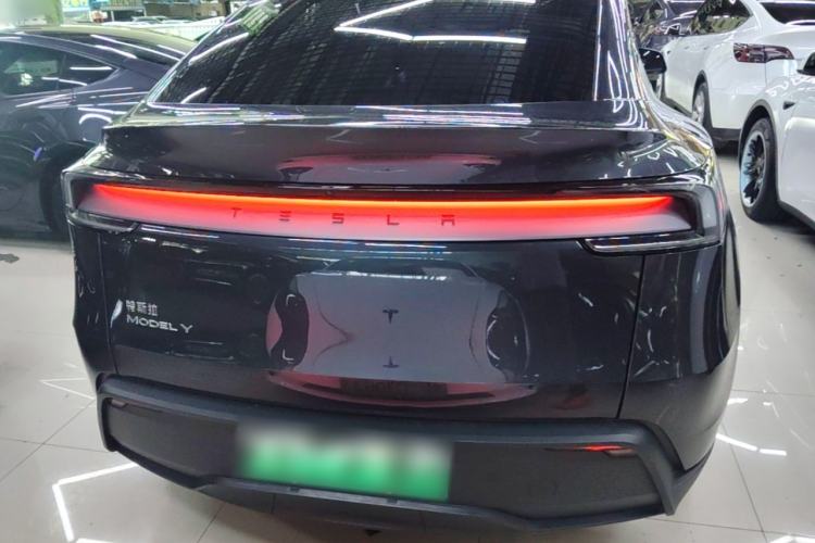 Used Tesla Model Y 2025 Rear-Wheel-Drive Version Rear