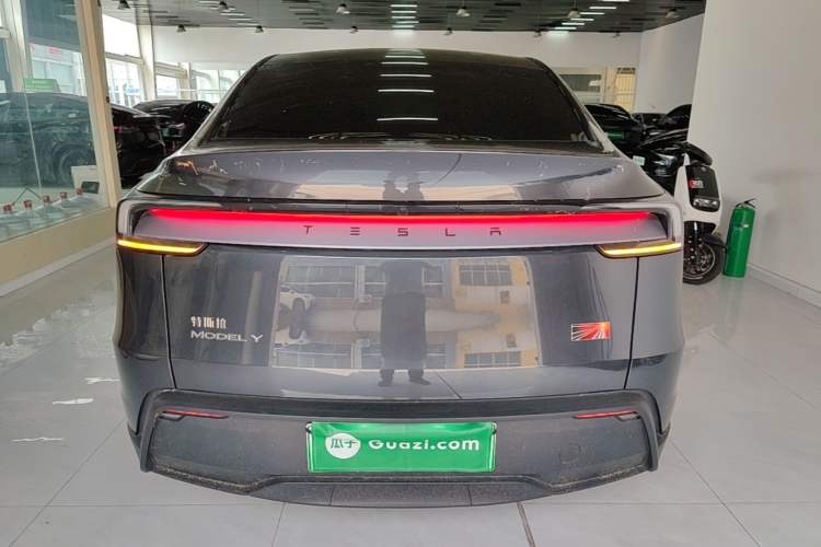 Used Tesla Model Y 2025 Rear-Wheel Drive First Edition Rear