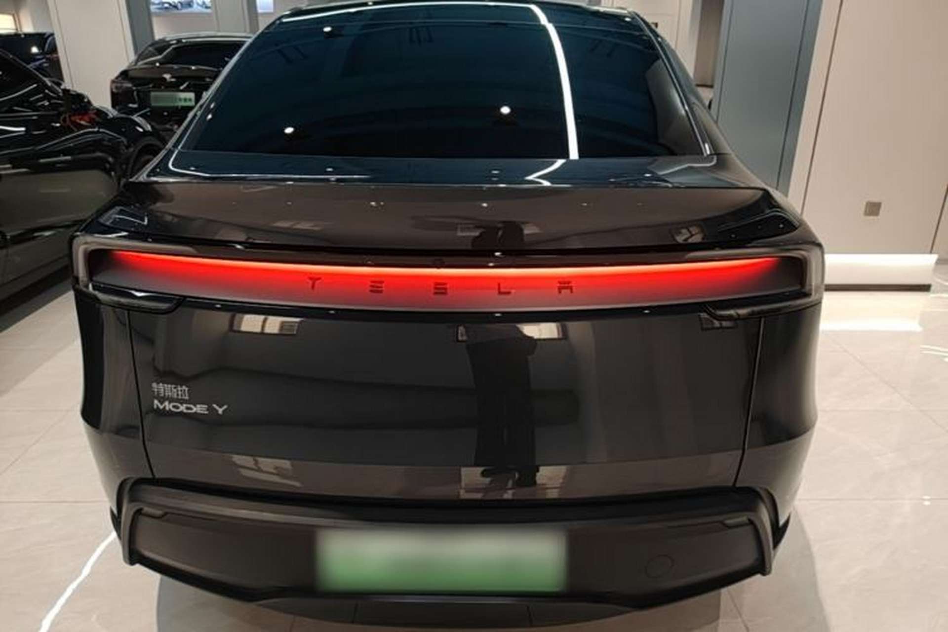 Used Tesla Model Y 2025 Rear-Wheel-Drive Version Rear