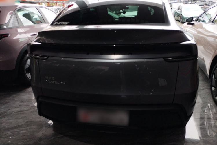 Used Tesla Model Y 2025 Long-Range All-Wheel-Drive Version Rear