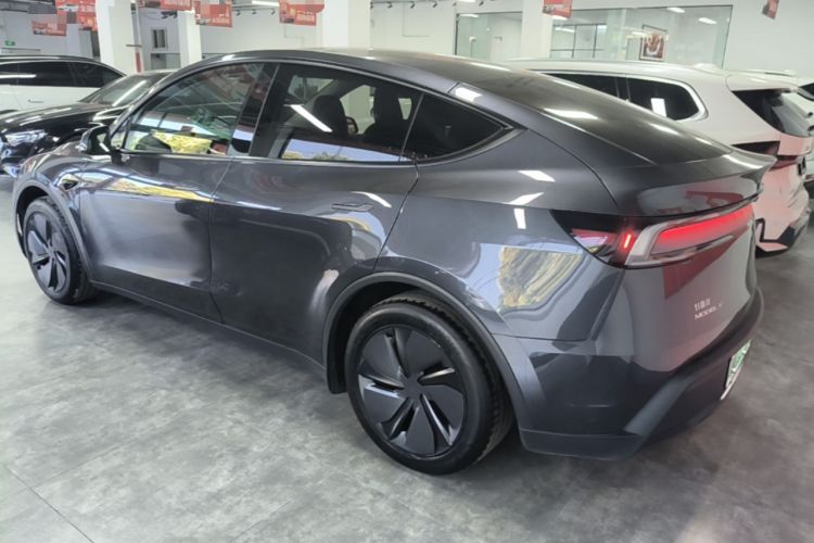 Used Tesla Model Y 2025 Rear-Wheel Drive First Edition Rear Left 45 Deg