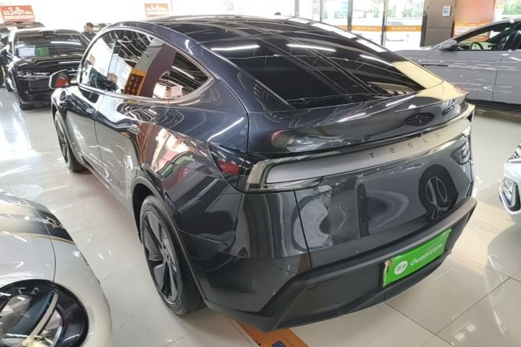 Used Tesla Model Y 2025 Rear-Wheel Drive First Edition Rear Left 45 Deg