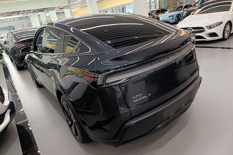 Used Tesla Model Y 2025 Rear-Wheel-Drive Version Rear Left 45 Deg