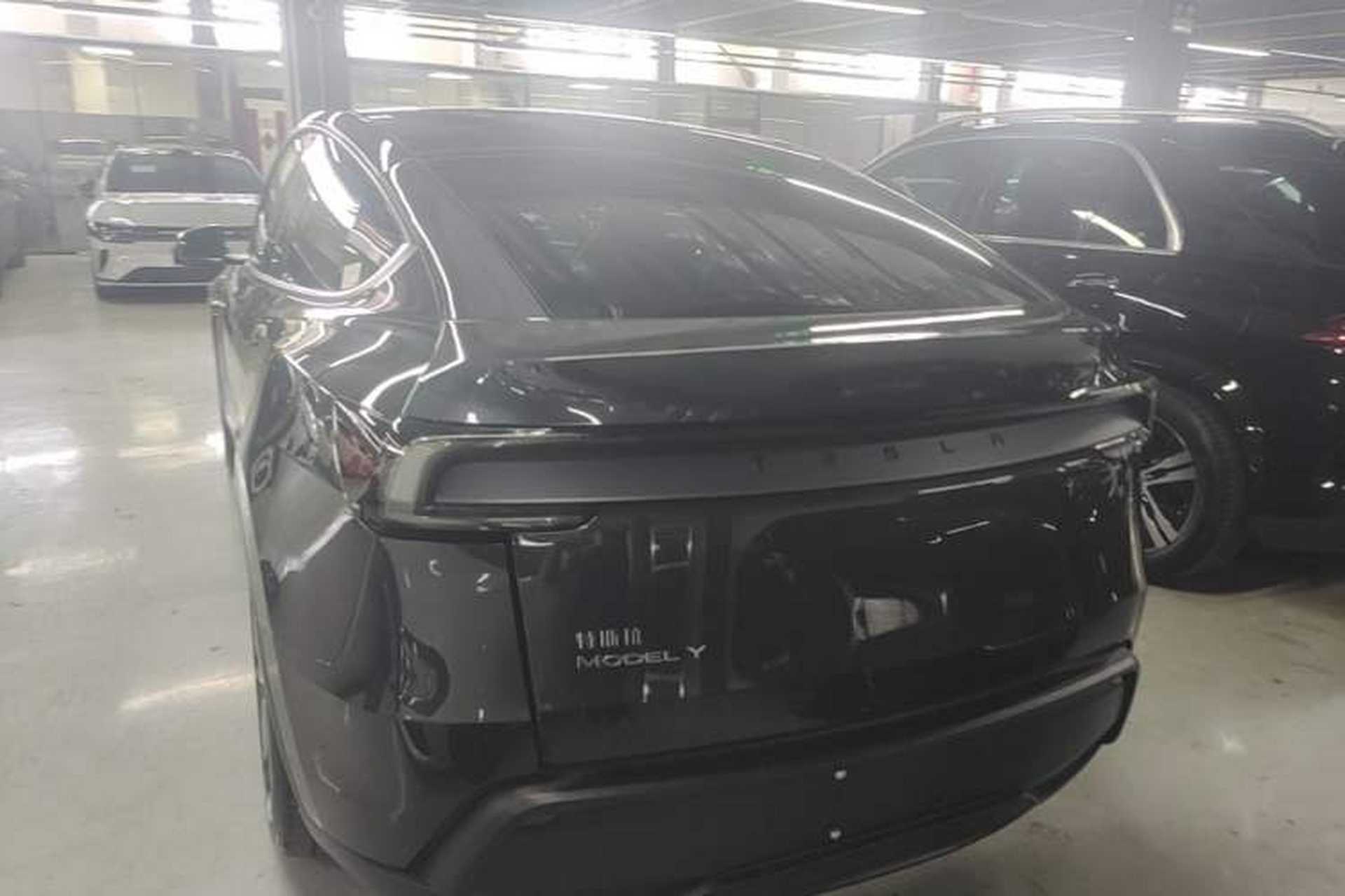 Used Tesla Model Y 2025 Rear-Wheel-Drive Version Rear Left 45 Deg