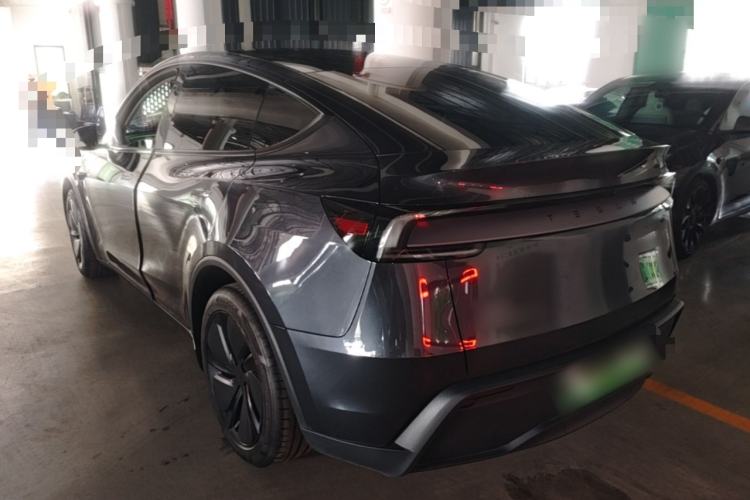 Used Tesla Model Y 2025 Long-Range All-Wheel-Drive Version Rear Left 45 Deg
